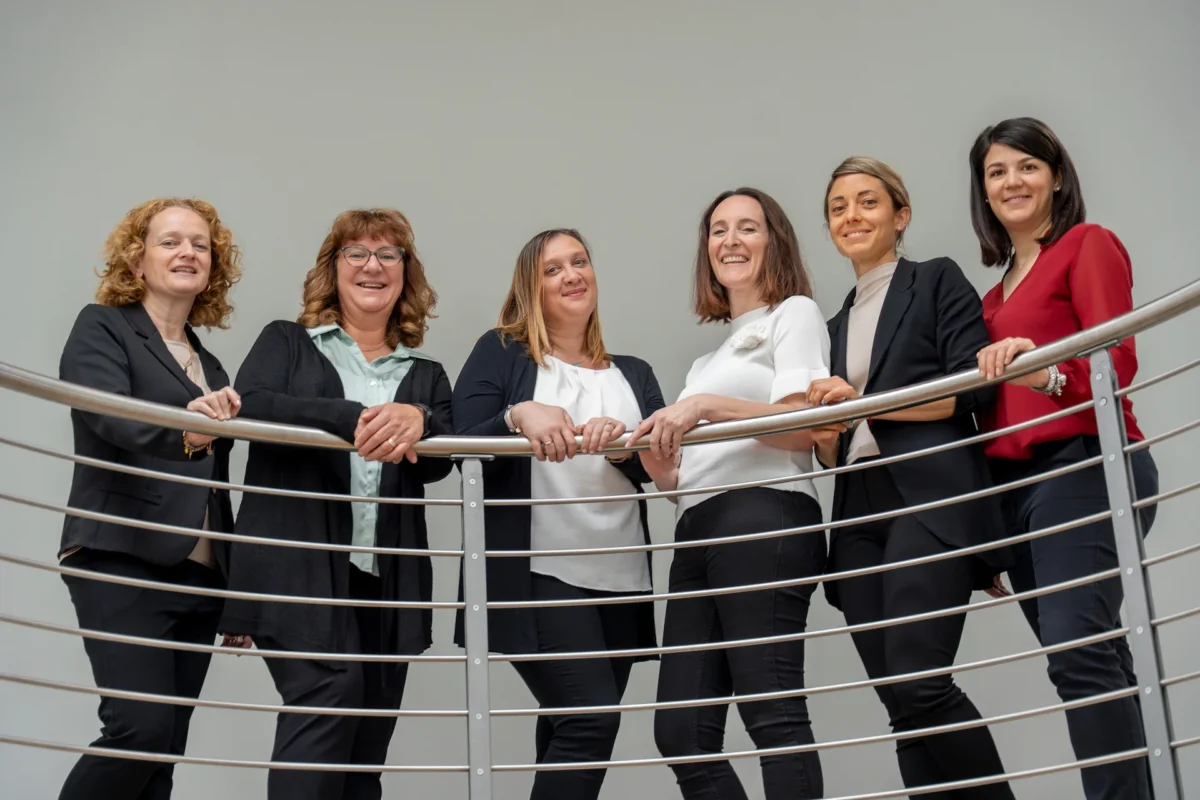 Elena Bertagnolli, Camilla Martinelli, Rachele Trevisan, Sonia Perini, Mariana Agostino Ninone, Giorgia Chemolli, amministrazione commerciale e marketing Omkafè